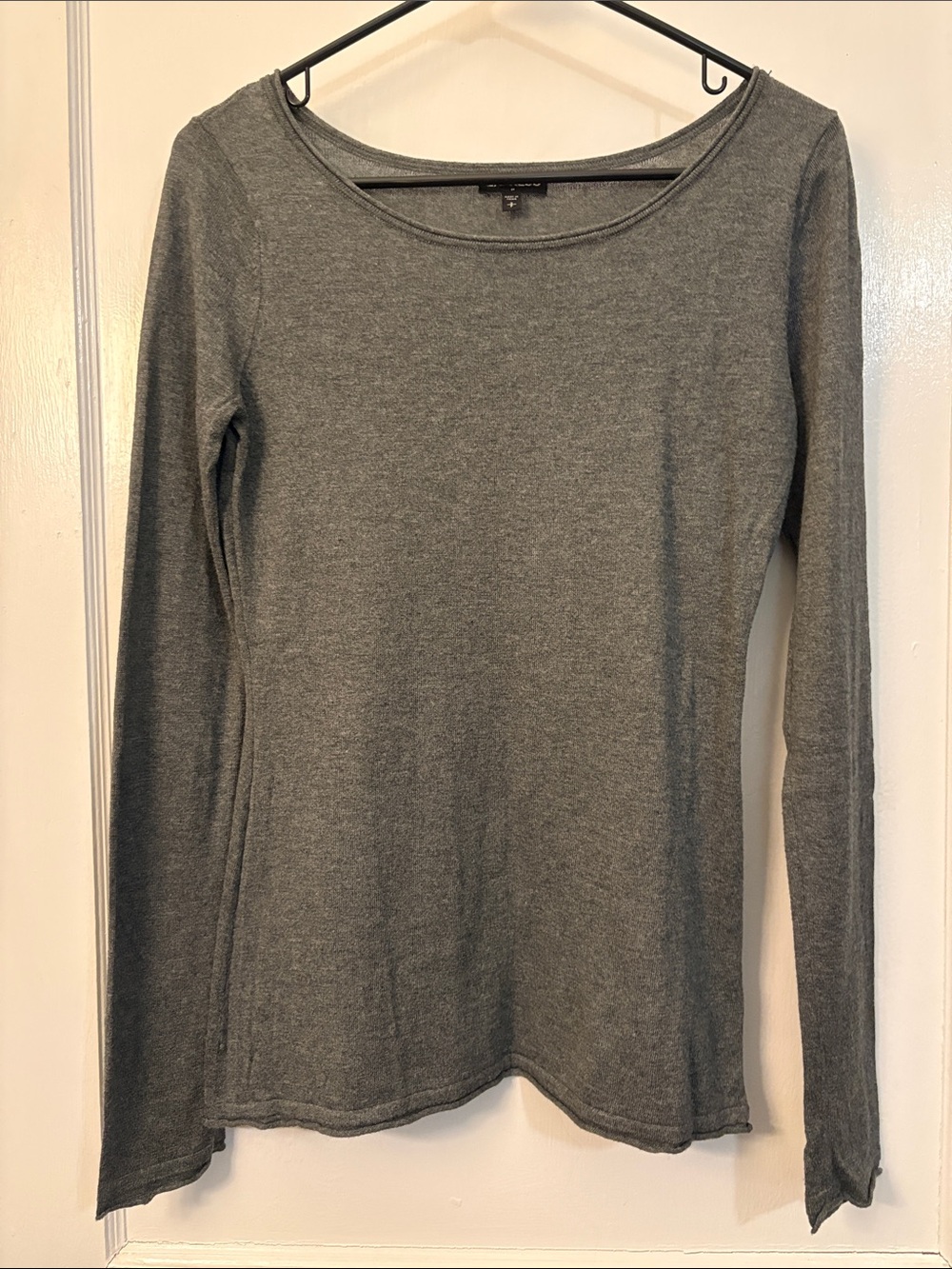 Express Women's Knit Long-Sleeve Scoop Neck Top - Gray Small
